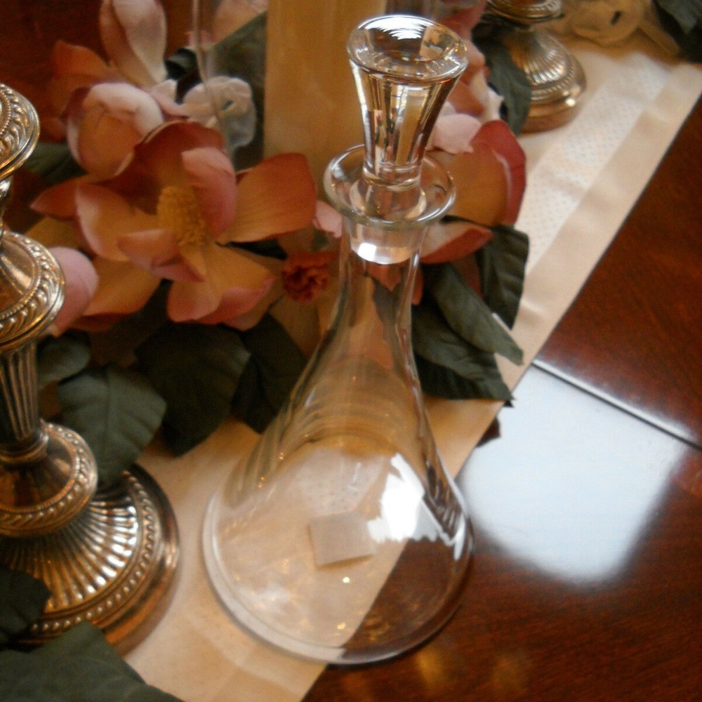 Mikasa Czech Republic Wine Decanter w/ Stopper NWT
